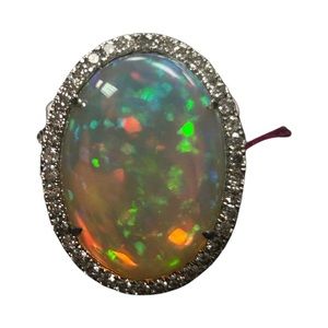 Authentic Pre-Owned 18WK 12.95 Opal Ring